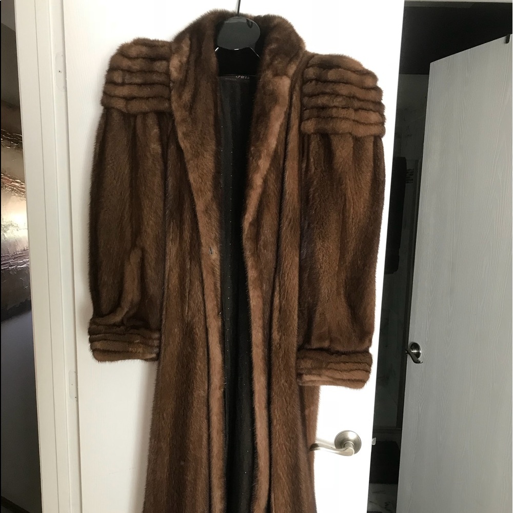 Mink coat - Picture 1 of 2